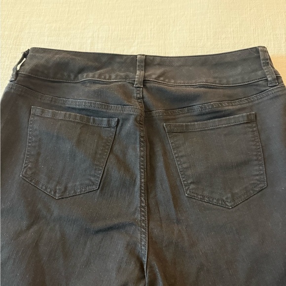 Black High-Waist Jeggings - Picture 3 of 6